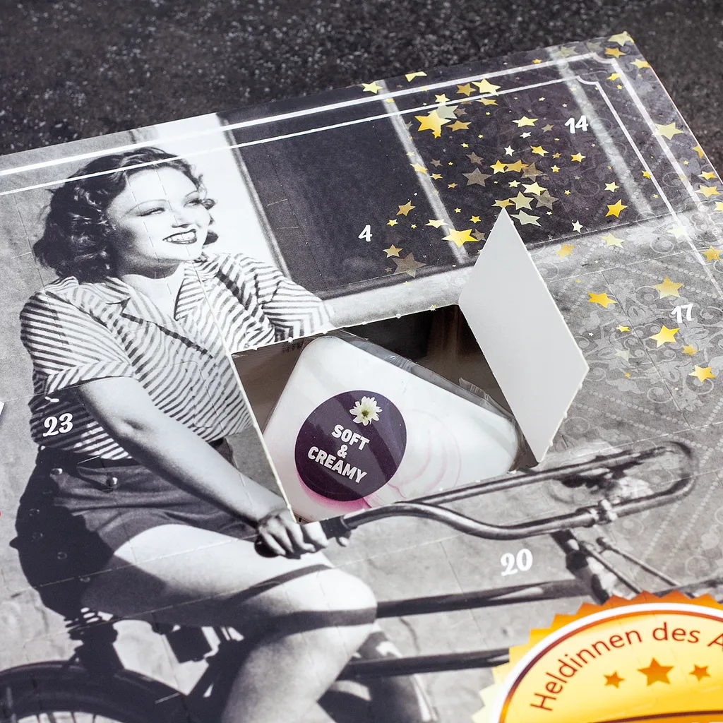 ROTH Powerfrauen-Adventskalender 'Heldinnen Des Alltags' 2021, Gefüllt Mit 24 Praktischen Dingen Für Die Frau, Kalender Für Die Vorweihnachtszeit – Bild 8