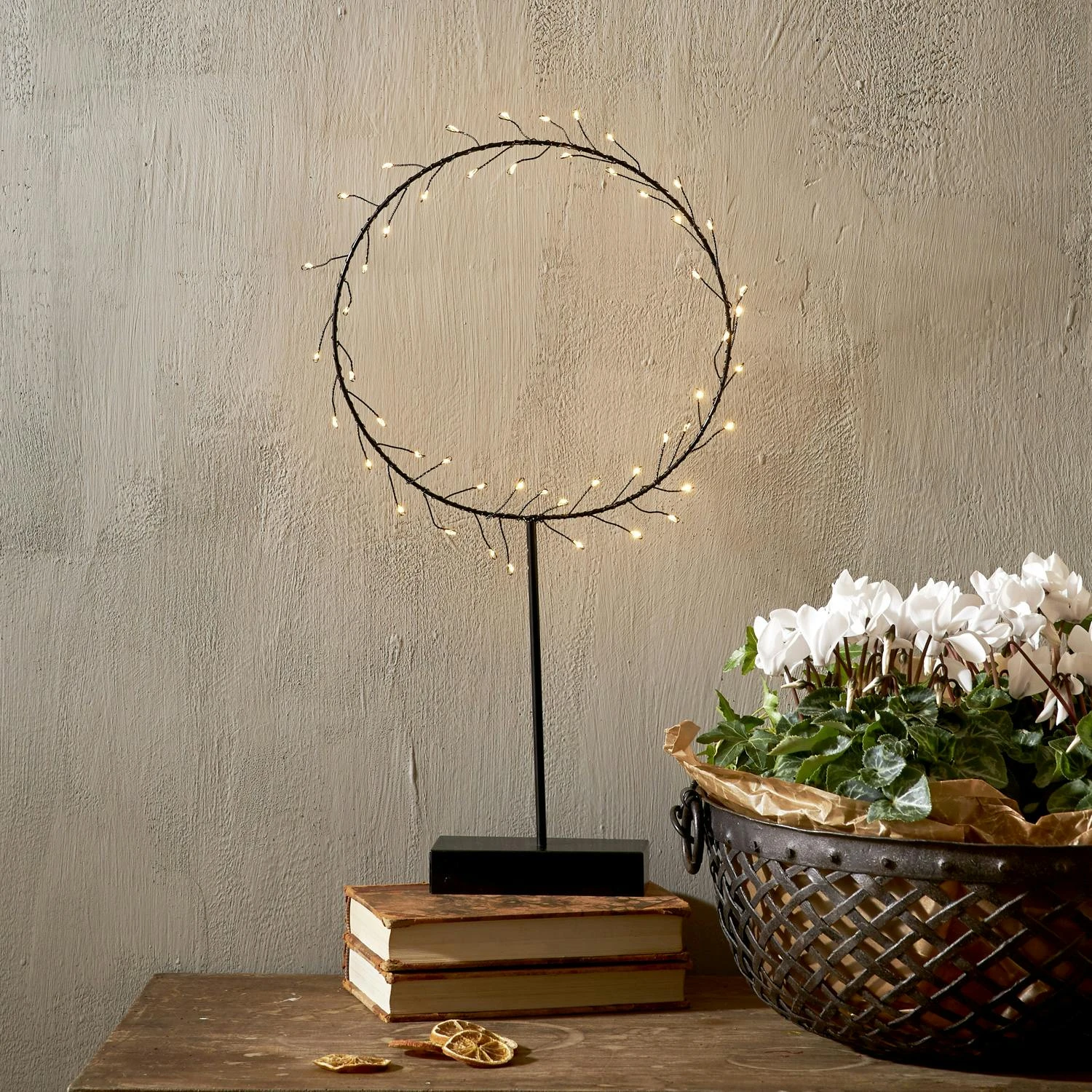 LED Kranz Draht Stehend Tischkranz Leuchtkranz Dekokranz 50LED H: 43cm Batterie â Bild 5