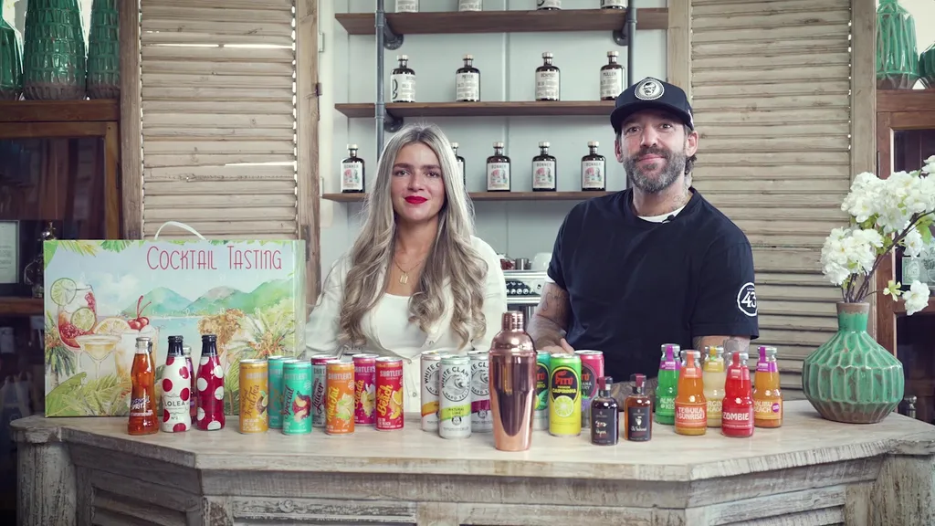 Cocktail Adventskalender - 24x Verschiedene Ready To Drink Getränke Im Geschenk Probierset Pina Colada Mai Tai Caipirinha Lolea Mojito Old Fashion White Claw Und Mehr