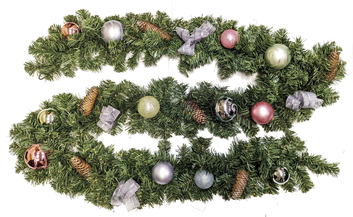 Tarrington House Girlande Frosted Wonderland, PVC, 2.7 M Lang, Dekoriert Mit Kugeln, Zapfen Und Schleifen