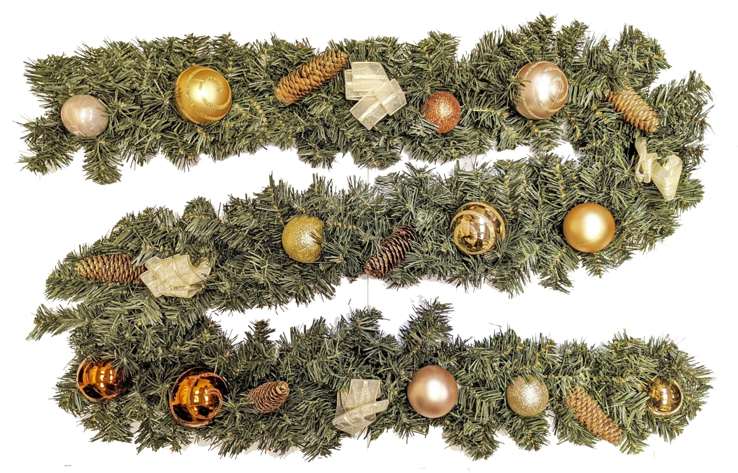 Tarrington House Girlande Frosted Wonderland, PVC, 2.7 M Lang, Dekoriert Mit Kugeln, Zapfen Und Schleifen – Bild 2