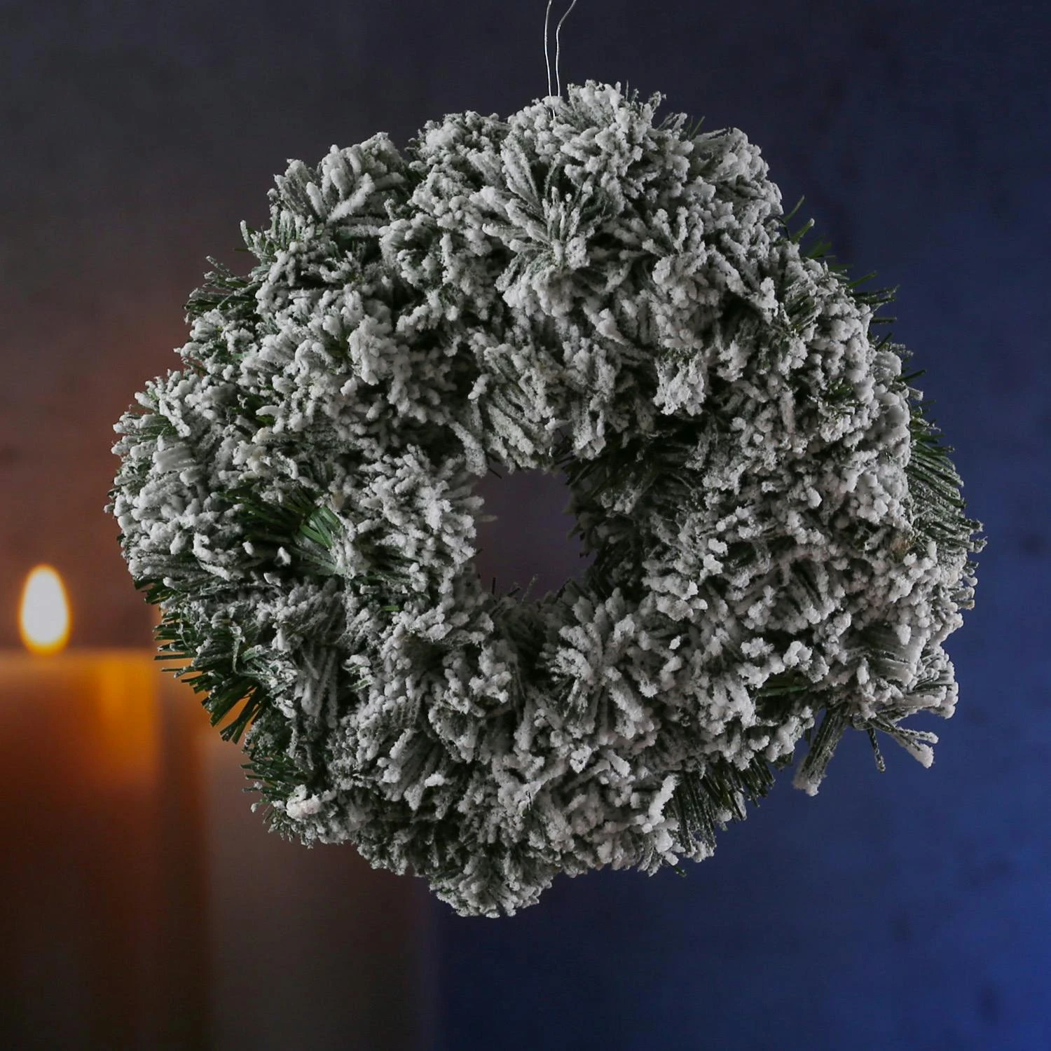 Tannenkranz Türkranz Kunstkranz Schneeoptik D: 28,5cm Innen Grün Weiß – Bild 6