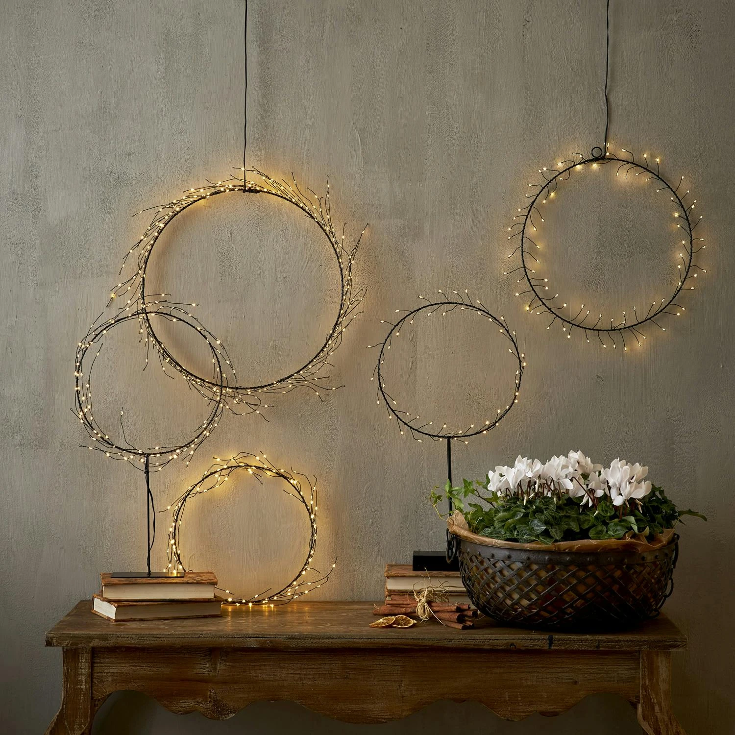 LED Kranz Draht Stehend Tischkranz Leuchtkranz Dekokranz 95LED H: 43cm Für Innen – Bild 7