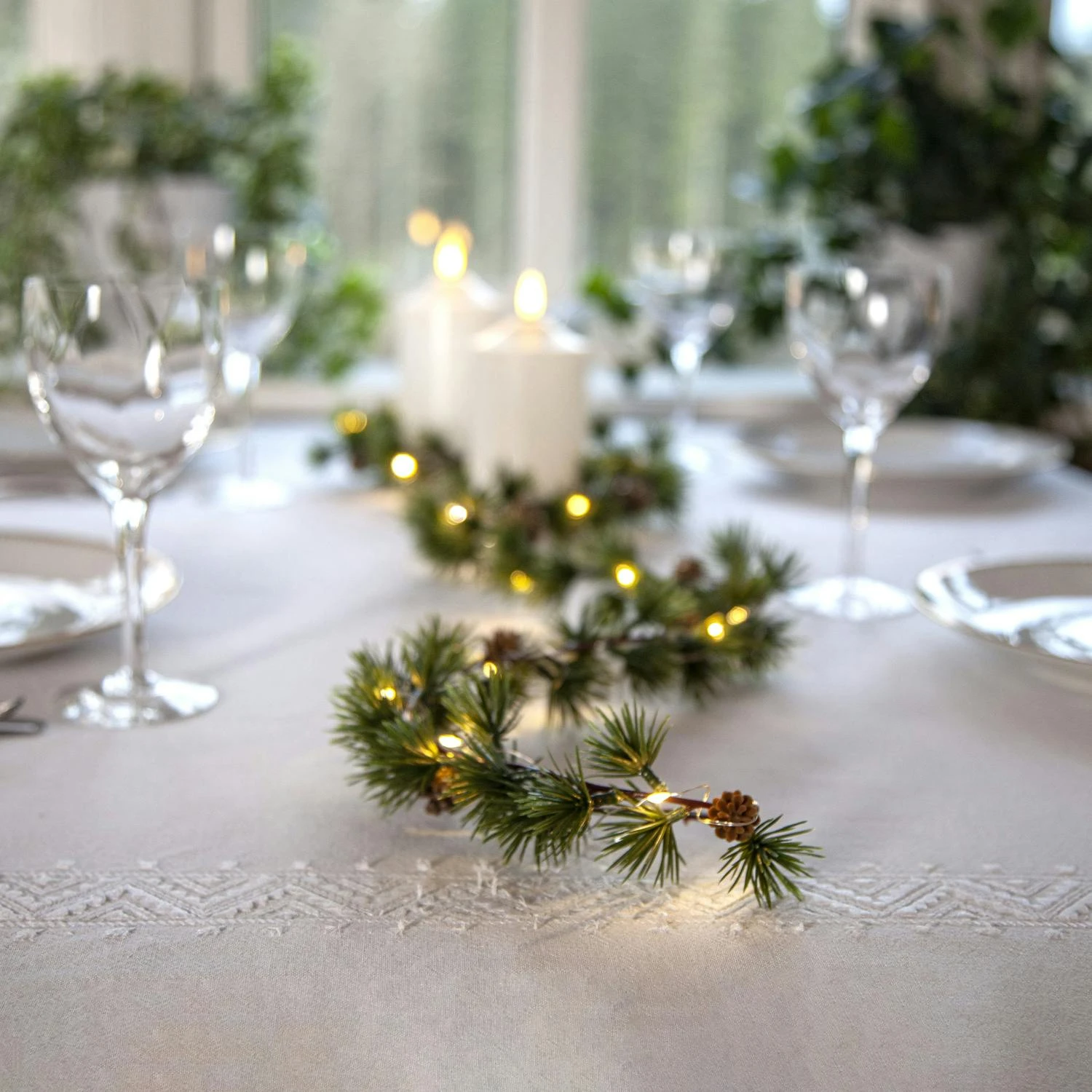 LED Tannengirlande Weihnachtsgirlande Beleuchtet 1,4m Timer Batterie Für Außen – Bild 6